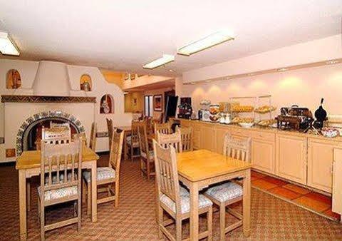Comfort Suites تاوس المظهر الخارجي الصورة
