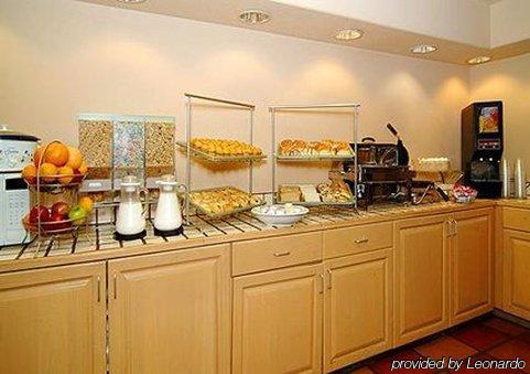 Comfort Suites تاوس المطعم الصورة